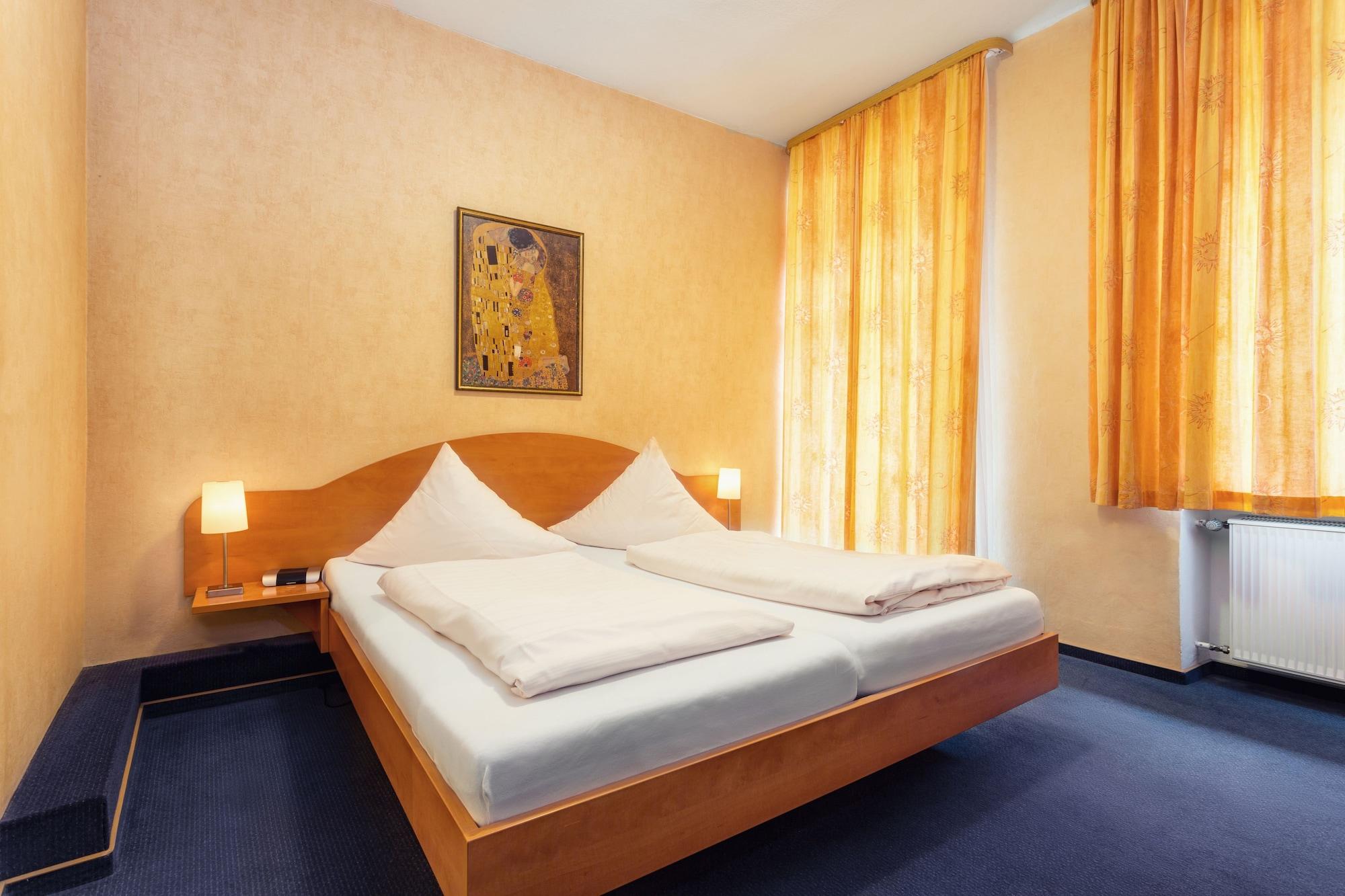 Stumbergers Hotel Cochem Bagian luar foto